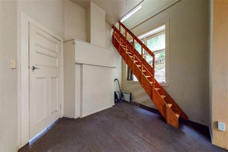 Photo of property in 1/13 Garden Road, Northland, Wellington, 6012