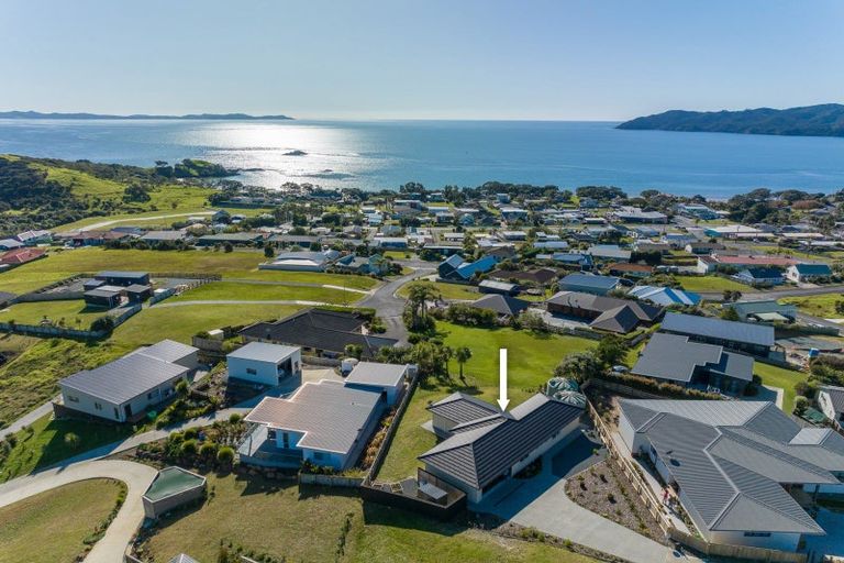 Photo of property in 22 Midgard Road, Coopers Beach, 0420