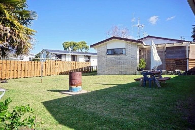 Photo of property in 40 Dunlop Road, Te Puke, 3119