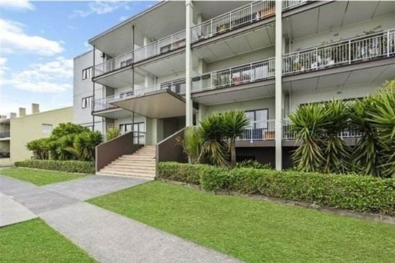 Photo of property in 19/128 Stancombe Road, Flat Bush, Auckland, 2016