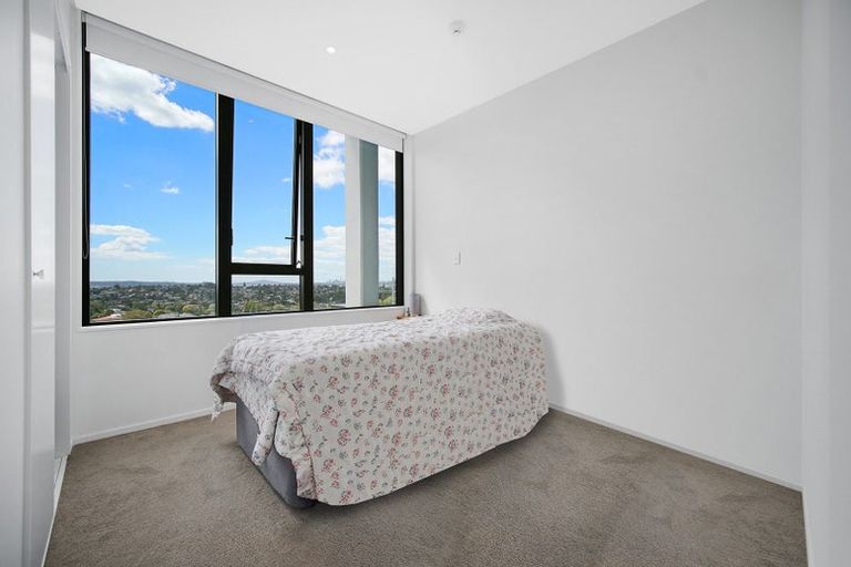 Photo of property in 1103/1 Buscomb Avenue, Henderson, Auckland, 0610