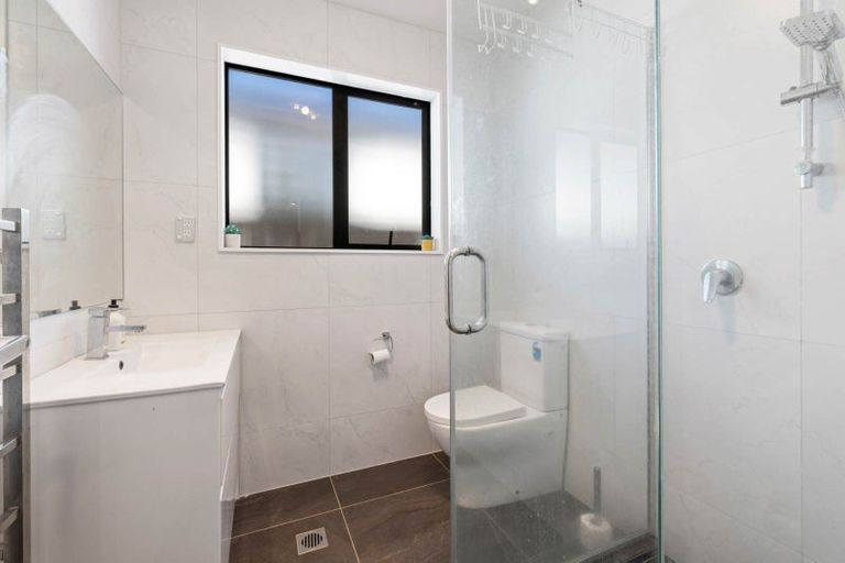 Photo of property in 13a Tuuhura Road, Pukekohe, 2120