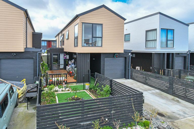 Photo of property in 7 Te Aparangi Crescent, Papakura, 2582