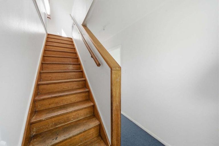 Photo of property in 50-52 Cameron Crescent, Masterton, 5810