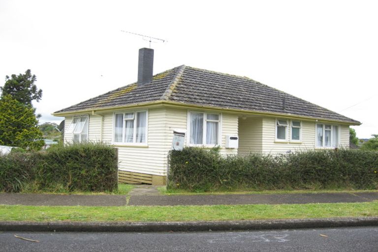 Photo of property in 1 Kiwi Place, Pukekohe, 2120