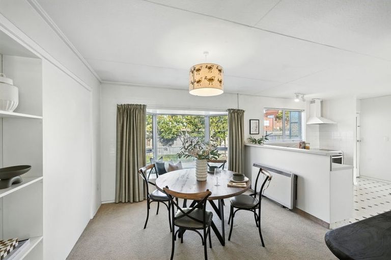 Photo of property in 7 Rosedale Place, Avonhead, Christchurch, 8042