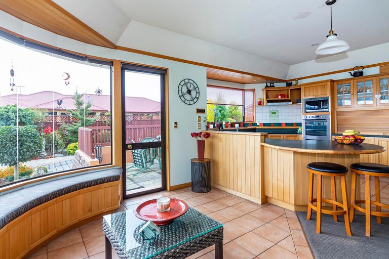 Photo of property in 71 Temple Crescent, Gleniti, Timaru, 7910