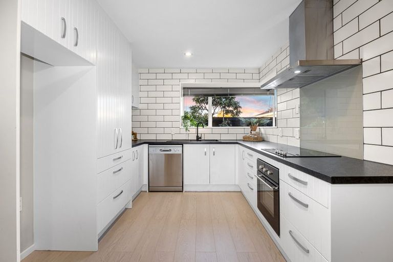 Photo of property in 2/80 Perry Street, Papanui, Christchurch, 8053