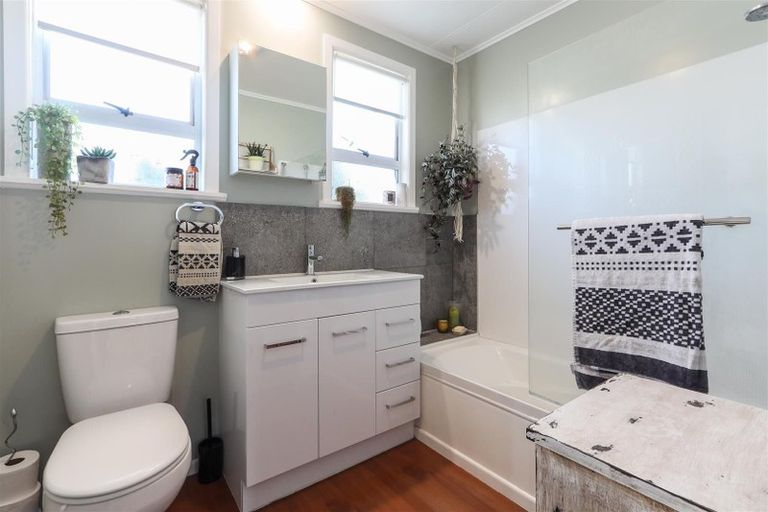 Photo of property in 29 Pandora Avenue, Sunnybrook, Rotorua, 3015