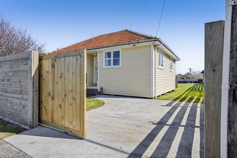 Photo of property in 31 Wilson Street, Waverley, 4510