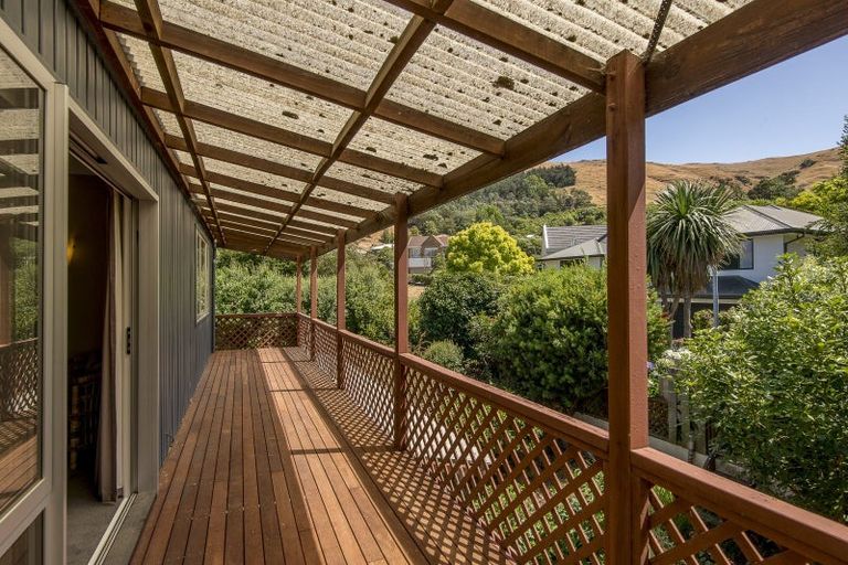 Photo of property in 18 Bayview Place, Cass Bay, Lyttelton, 8082