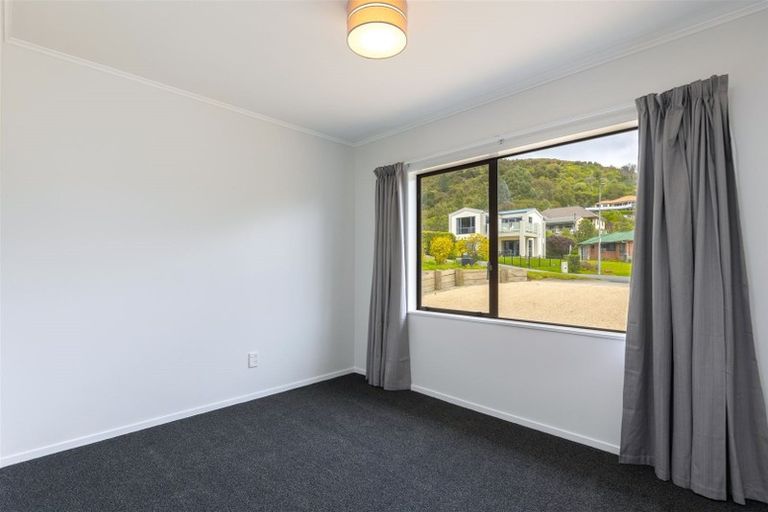 Photo of property in 12 Rimu Terrace, Waikawa, Picton, 7220