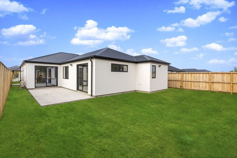 Photo of property in 35 Stackwood Avenue, Woodend, 7691