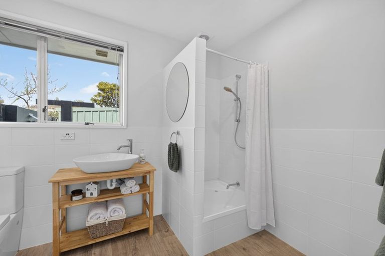Photo of property in 2/21a Domain Terrace, Spreydon, Christchurch, 8024