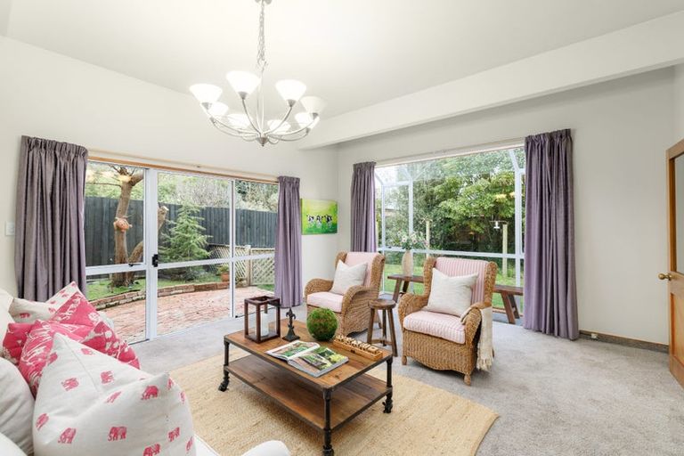 Photo of property in 158a Condell Avenue, Papanui, Christchurch, 8053