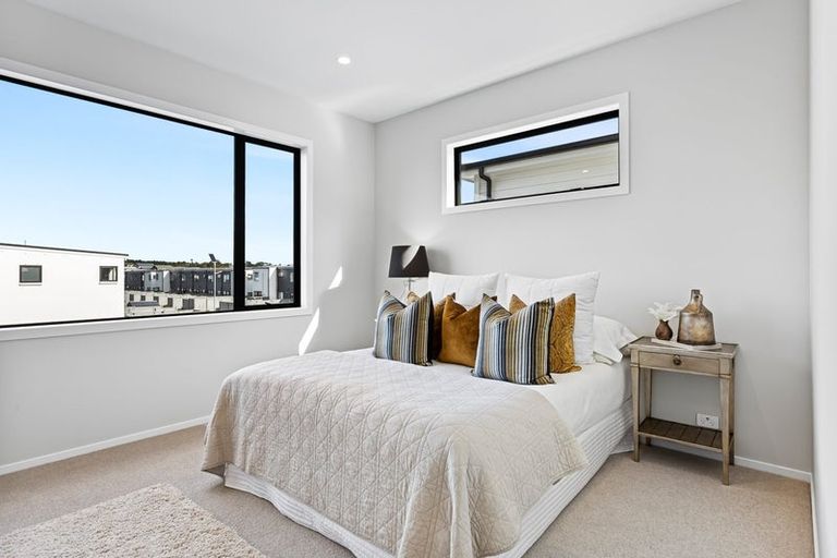 Photo of property in 7 Roundel Crescent, Whenuapai, Auckland, 0618