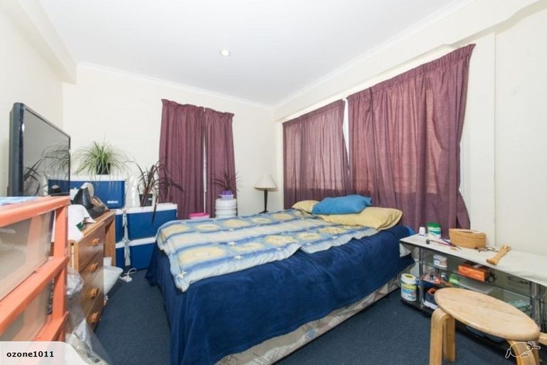 Photo of property in 68a Great South Road, Papakura, 2110