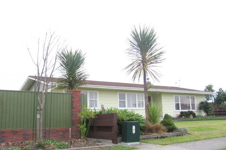 Photo of property in 11 Upham Crescent, Taradale, Napier, 4112