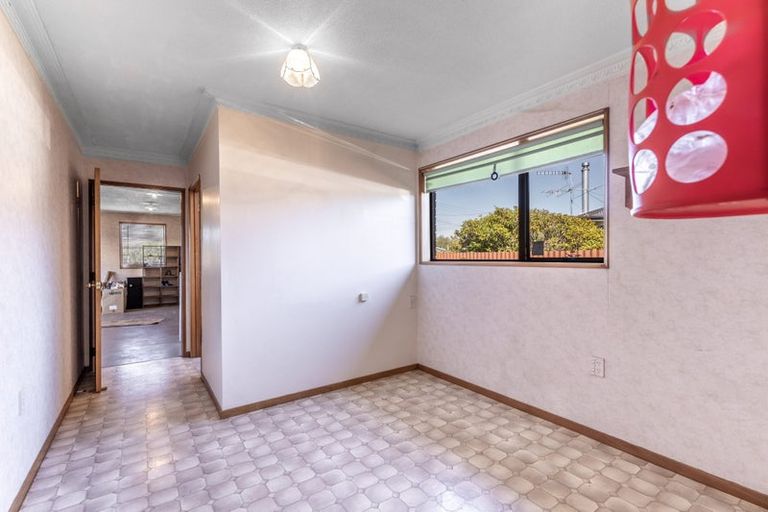 Photo of property in 105 Edinburgh Crescent, Waikiwi, Invercargill, 9810