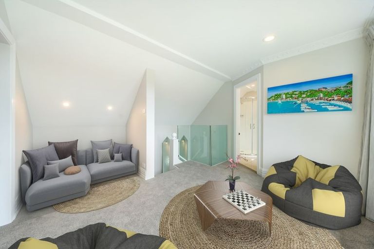 Photo of property in 29 Padnell Crescent, Paparangi, Wellington, 6037
