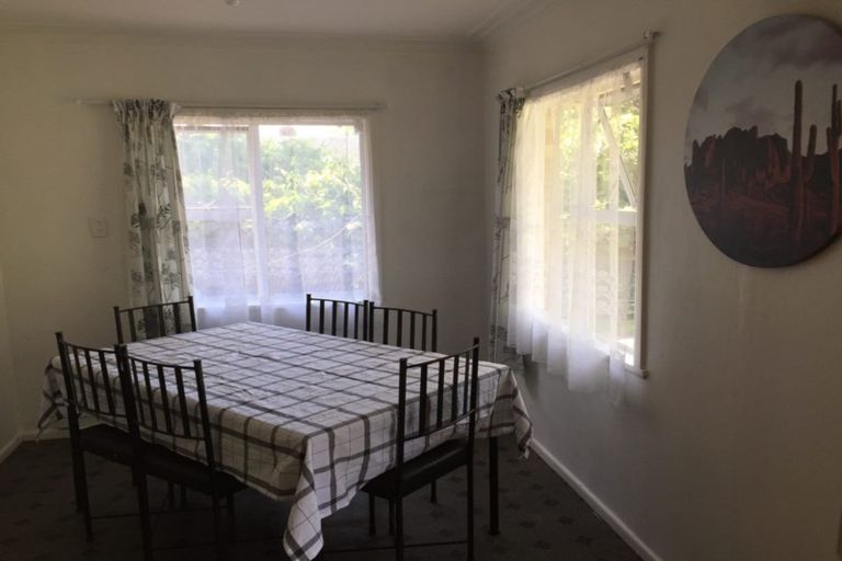 Photo of property in 1 Tawa Crescent, Manurewa, Auckland, 2102