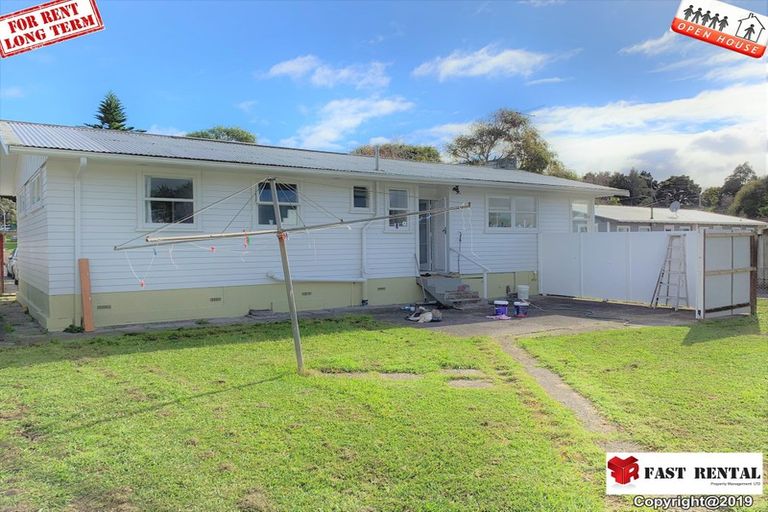 Photo of property in 73 Sylvia Road, Hillcrest, Auckland, 0627