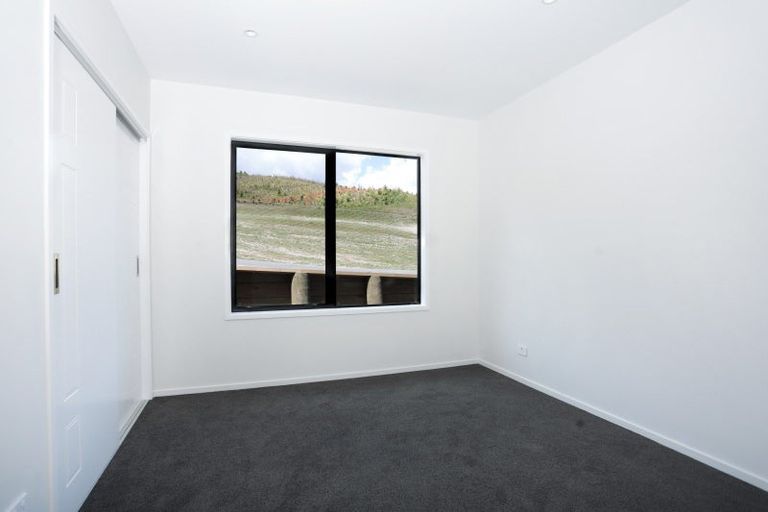 Photo of property in 13 Akitu Rise, Wanaka, 9305