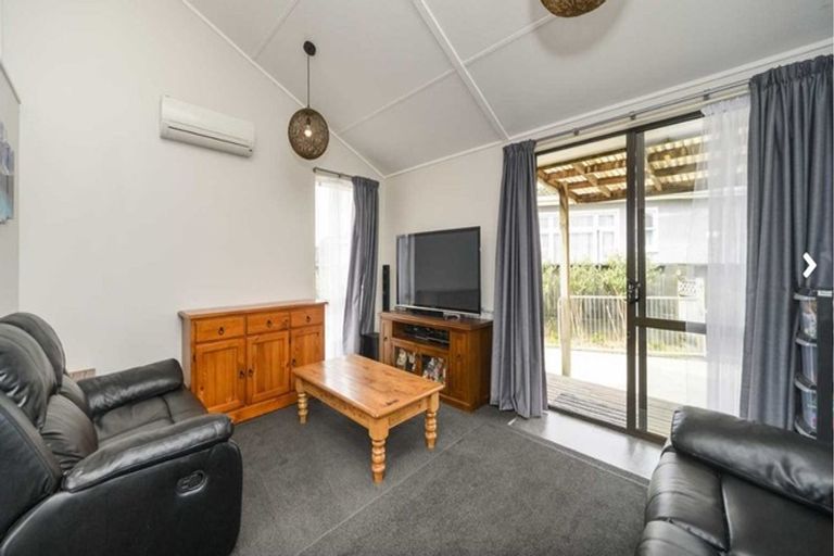 Photo of property in 19 Mcleavey Drive, Kelvin Grove, Palmerston North, 4414