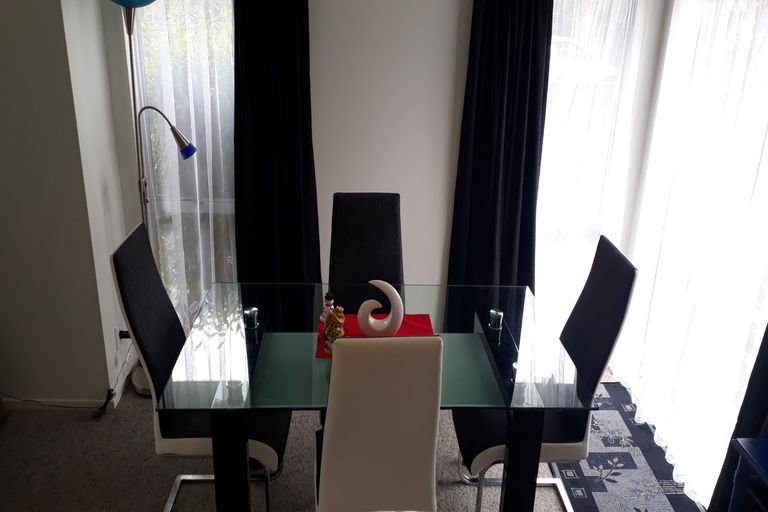 Photo of property in 20 Emmerdale Avenue, Papakura, 2110