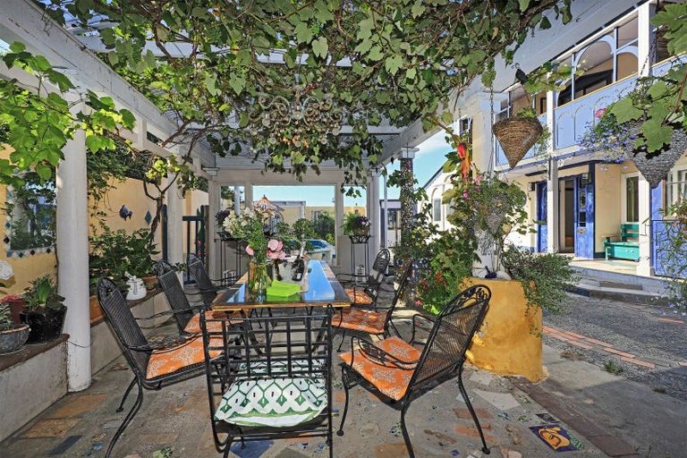 Photo of property in 37 Gillies Crescent, Waimarama, Havelock North, 4294