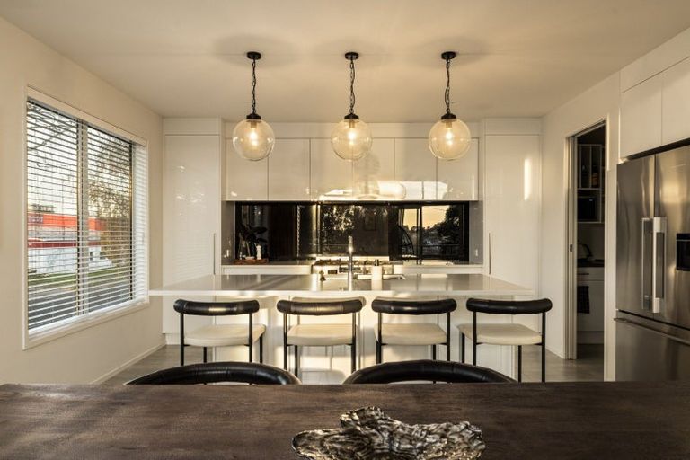 Photo of property in 76 Edgecumbe Road, Tauranga, 3110