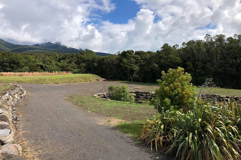 Photo of property in 1790 Mangorei Road, Mangorei, New Plymouth, 4371