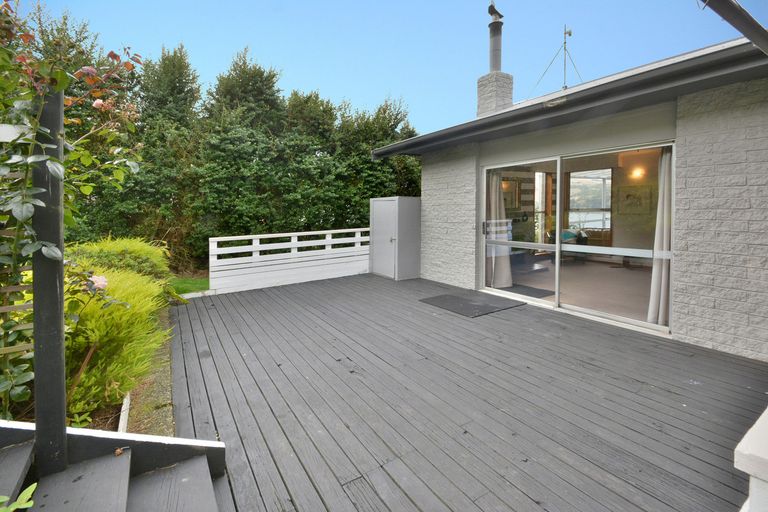 Photo of property in 16 Junction Road, Ravensbourne, Dunedin, 9022