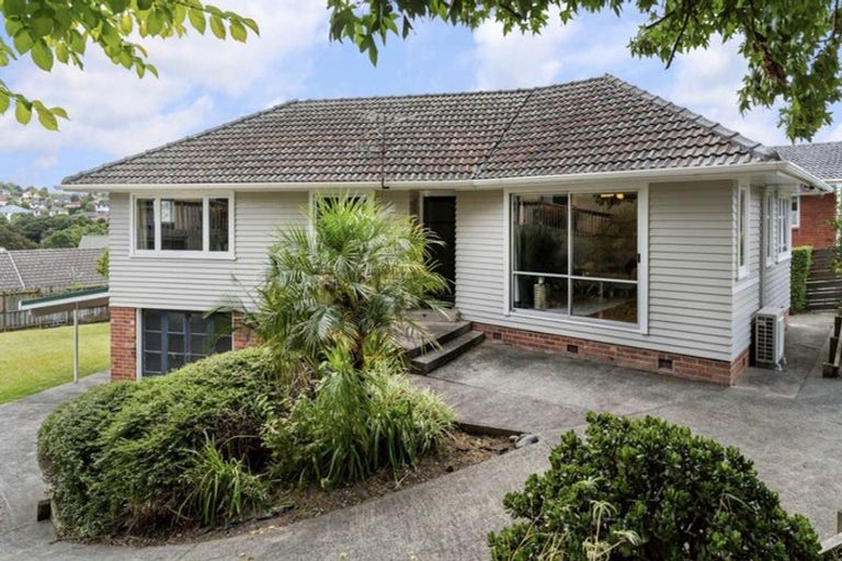 Photo of property in 133 Vodanovich Road, Te Atatu South, Auckland, 0610