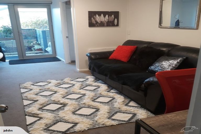 Photo of property in 1-5/95a Avenue Road, West End, Timaru, 7910