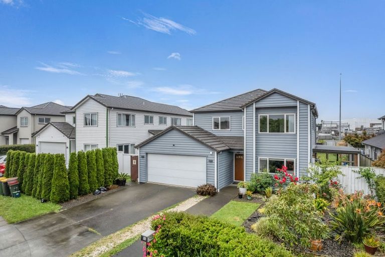 Photo of property in 33 Pickaberry Avenue, Karaka, Papakura, 2113