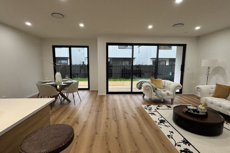 Photo of property in 14 Murray Grey Lane, Karaka, 2580