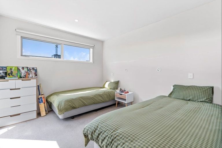 Photo of property in 22 Robrosa Street, Wanaka, 9305