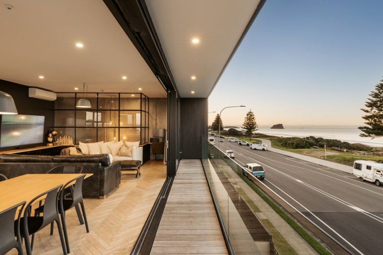 Photo of property in 212 Marine Parade, Mount Maunganui, 3116