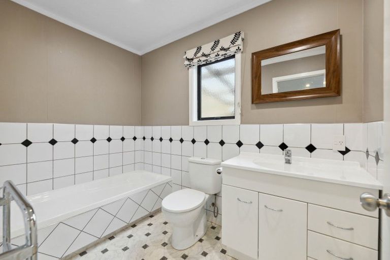 Photo of property in 976 Mapara Road, Kinloch, Taupo, 3385