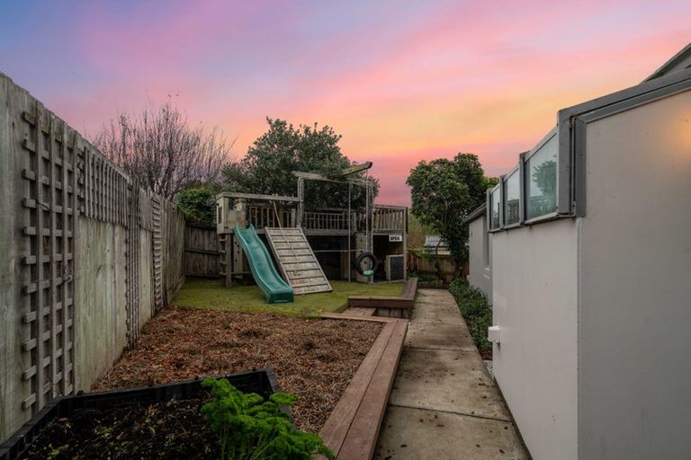 Photo of property in 82 Beckford Road, Opawa, Christchurch, 8023