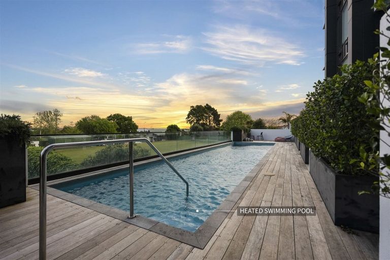 Photo of property in Frank Sargeson Apts, 308/74 Anzac Street, Takapuna, Auckland, 0622