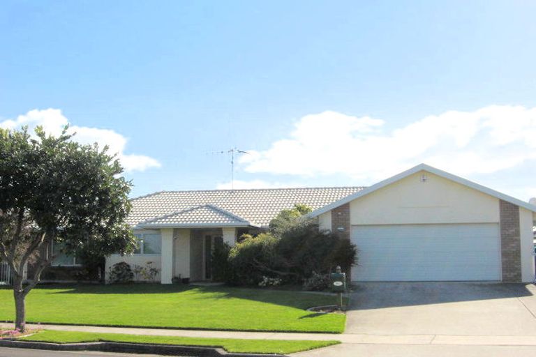 Photo of property in 81 Pacific View Road, Papamoa Beach, Papamoa, 3118