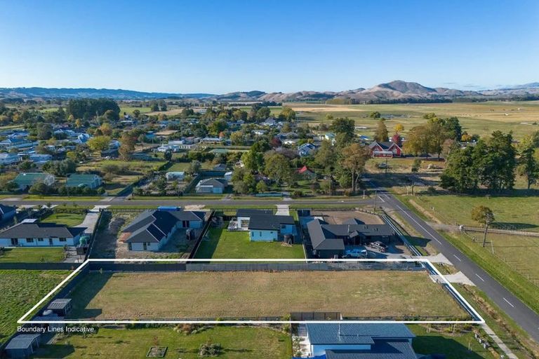 Photo of property in 6 White Road, Otane, 4202