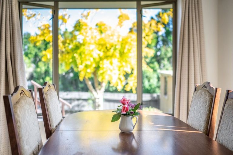 Photo of property in 26 Gillett Place, Botany Downs, Auckland, 2014