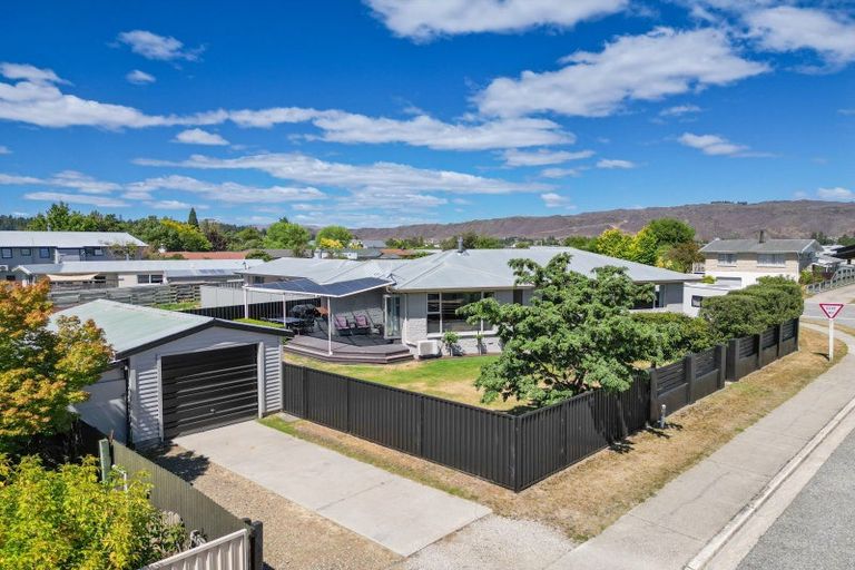 Photo of property in 90 Ashworth Street, Alexandra, 9320