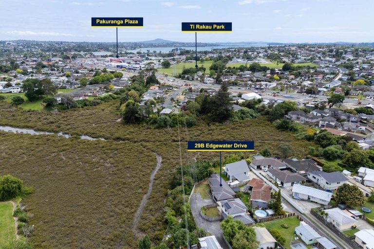 Photo of property in 29b Edgewater Drive, Pakuranga, Auckland, 2010