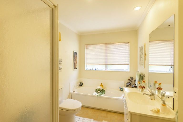 Photo of property in 41a Winara Avenue, Waikanae, 5036