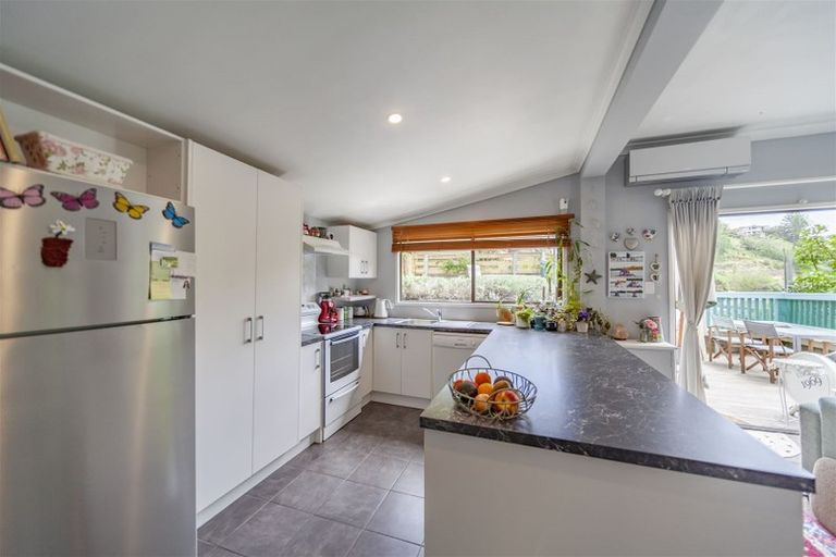 Photo of property in 90 Shakespeare Road, Bluff Hill, Napier, 4110