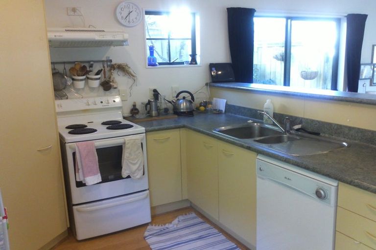 Photo of property in 77a Woodhouse Avenue, Karori, Wellington, 6012